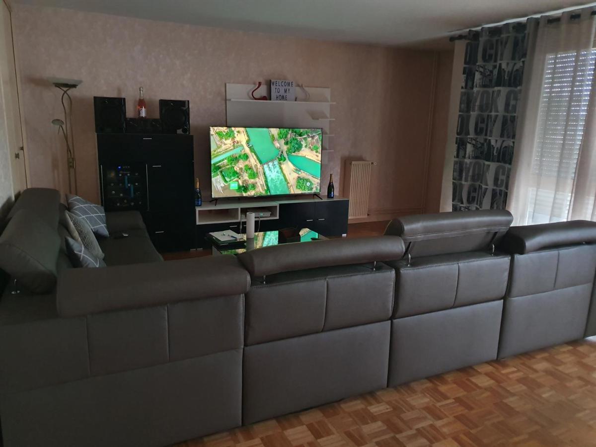Dans Grand De 113m2 Proche Paris Accommodatie bij particulieren Creil